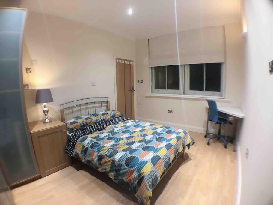 Central London Apartment For Family Upto 5 מראה חיצוני תמונה